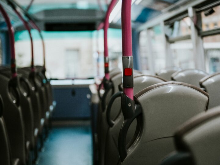 Zmiany w kursach linii autobusowych: więcej połączeń na liniach 2 i 262, mniej na linii 7