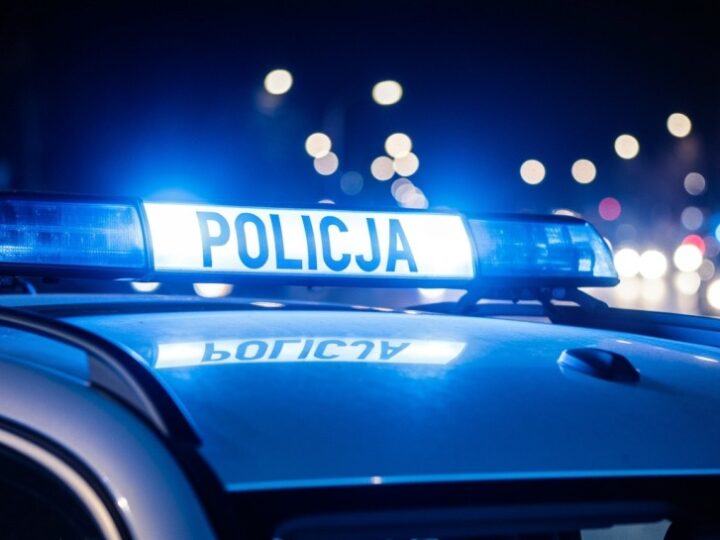 Kierowca w Audi pędził 133 km/h w terenie zabudowanym, stracił prawo jazdy i dostał 2500 zł mandatu
