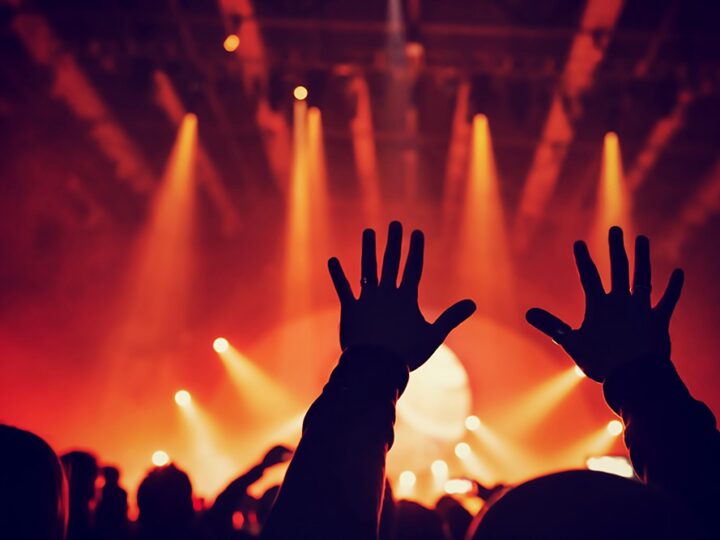 Muzyczne pożegnanie lata: ESKA Music Tour na 47. Dniach Pabianic!