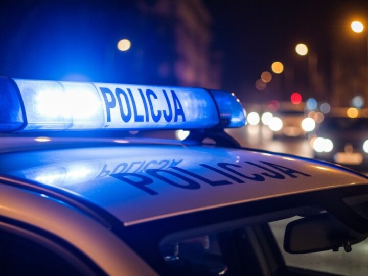 Bezpieczni seniorzy: Policjanci edukują w Ksawerowie z okazji Dnia Seniora