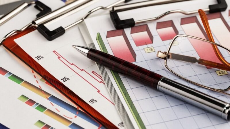 Bezpłatne szkolenia dla przedsiębiorców: „Środy z KSeF” od resortu finansów!