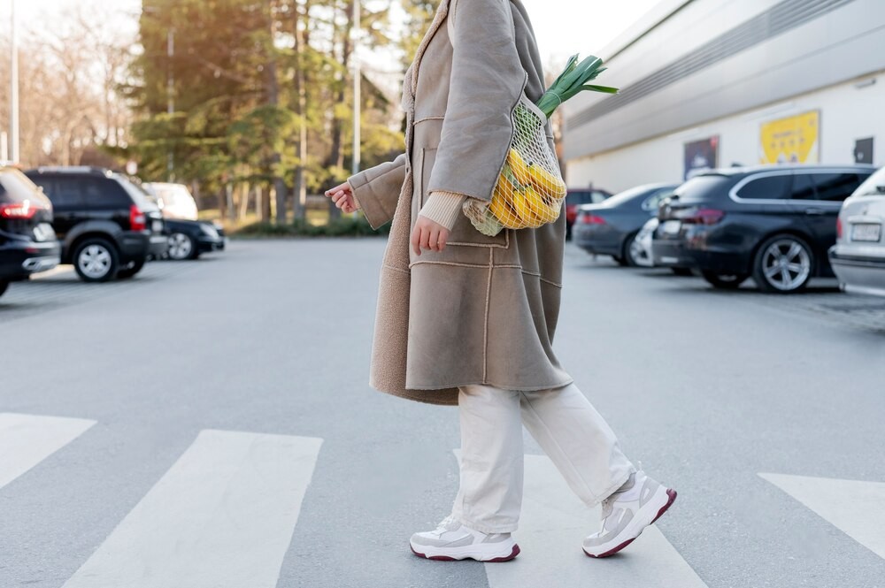 Uwaga kierowcy! Bezpieczeństwo dzieci na DW 710 w Mirosławicach zagrożone