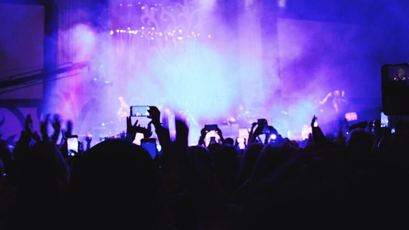 Efemerydy: sztuka uchwycona w ulotnych momentach w Pabianicach