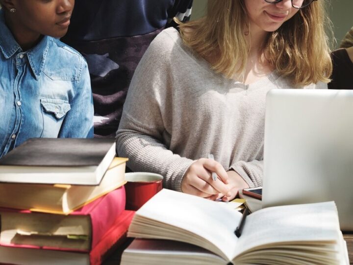 Młodzi rzemieślnicy z Powiatu Pabianickiego świętują zdobycie czeladnictwa!