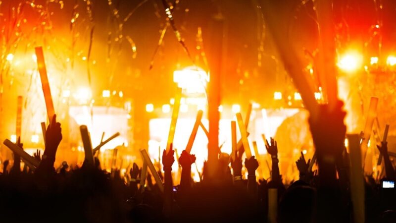 Bluesowy Dzień Kobiet w kawiarni „Artystycznej” – zarezerwuj miejsce już dziś!