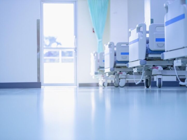 Mammobusy w powiecie pabianickim – luty 2026: Gdzie i kiedy zbadać piersi?