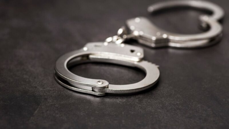 Zatrzymani z metamfetaminą: poszukiwany mężczyzna i jego znajoma w tarapatach