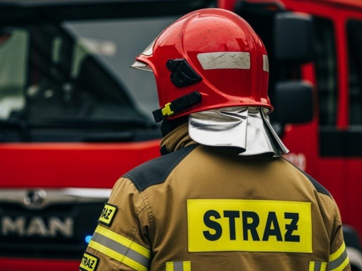 III Halowe Zawody MDP w Lutomiersku: Sportowe emocje na wyciągnięcie ręki!