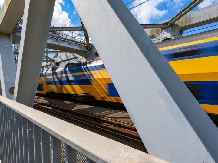 Nocne pociągi PKP Intercity dostosowują rozkład do zmiany czasu letniego