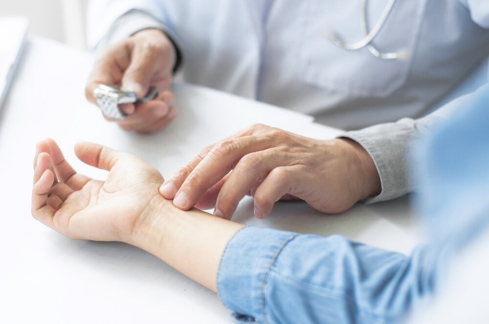 Defibrylatory AED w Lutomiersku – nowa jakość bezpieczeństwa dla mieszkańców