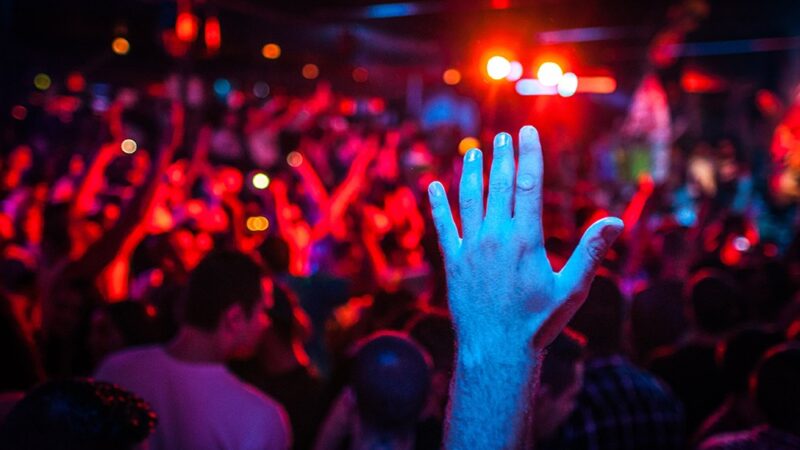 Zaginione wspomnienia: dziewczynki z Dobronia na festiwalu w 1954 roku