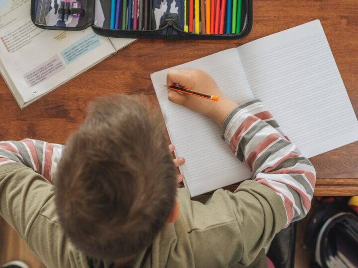 Policja w Pabianicach zaprasza dzieci na edukacyjne spotkanie w kinie