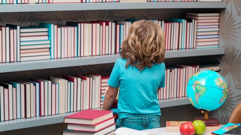 Młodzieżowy Dom Kultury wyróżnia utalentowanych recytatorów w Turnieju „Zwierciadło rzeczywistości 2026