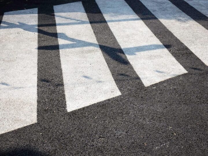 Nowy chodnik w Lutomiersku – piesi zyskali większe bezpieczeństwo!