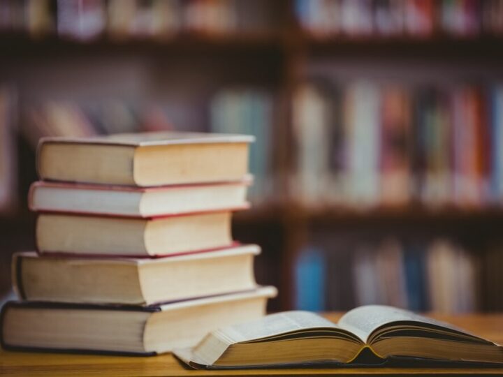 Dzień Bibliotekarza: Podziękujmy za miłość do książek!