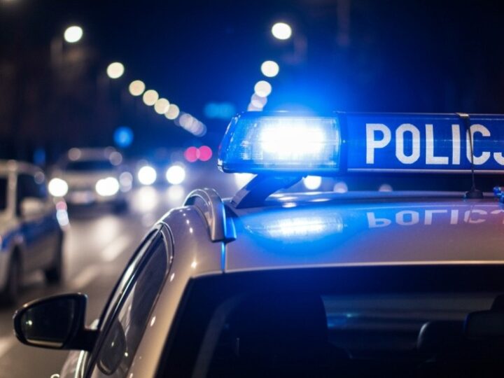 Pijany kierowca próbował uciec z komendy po badaniu alkomatem