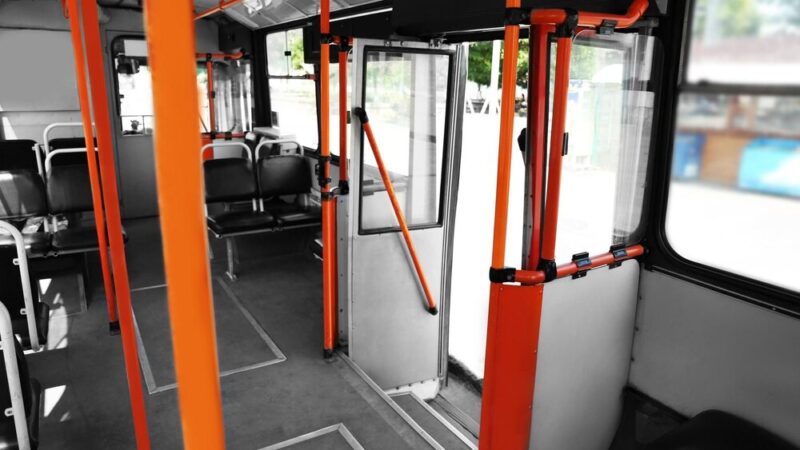 KKA: 24 tysiące pasażerów w 7 miesięcy – nowa era transportu w Powiecie Pabianickim!