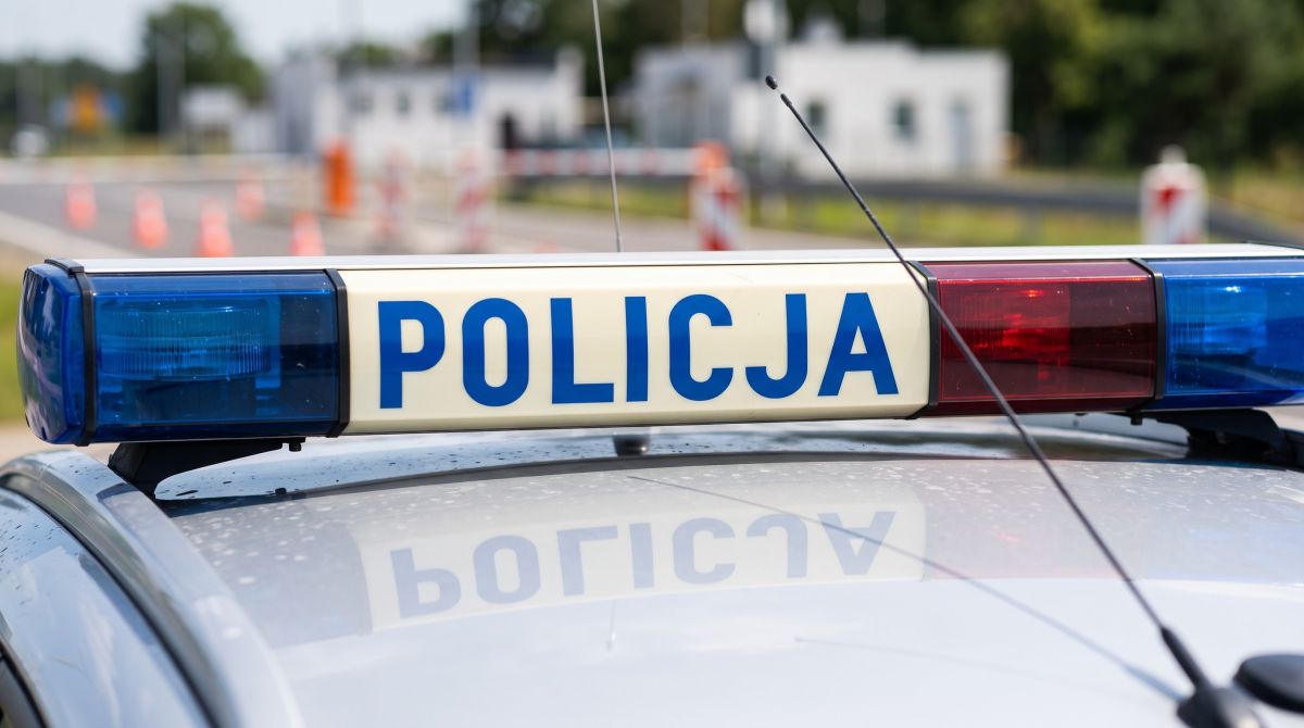 Pobicie 60-latka podczas awantury przed kamienicą w Konstantynowie
