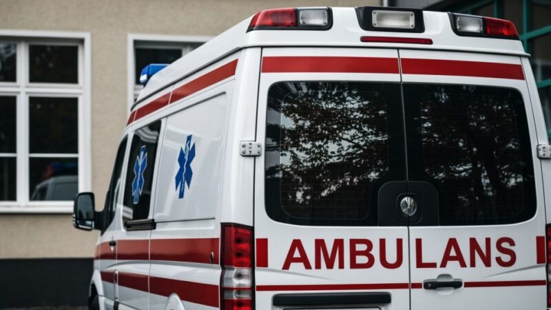 Lutomiersk wprowadza defibrylator AED dla bezpieczeństwa mieszkańców
