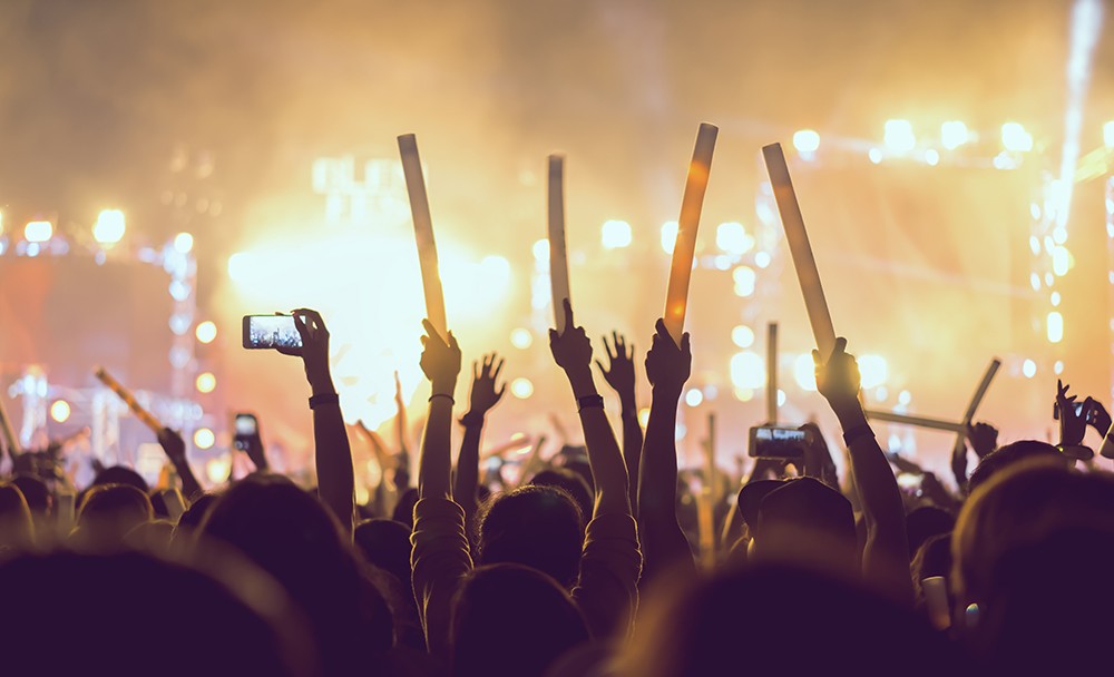 Muzyczne arcydzieła przy świecach – niezapomniany koncert w Pabianicach
